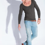 Black trousers